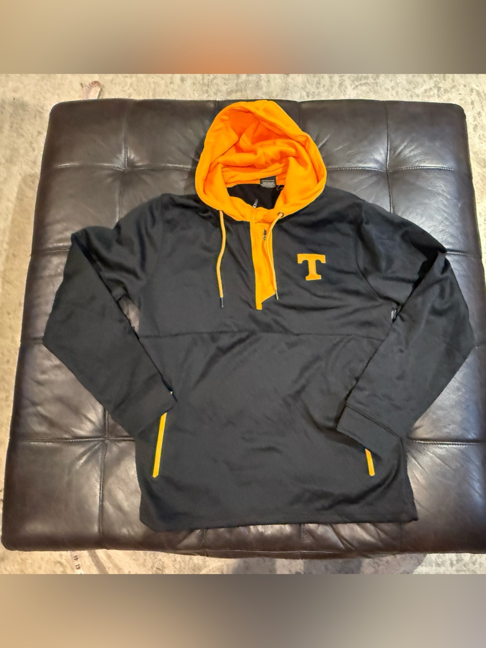 Colosseum Tennessee Volunteers Sweatshirt men’s size Large